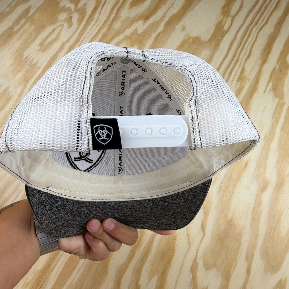 Ariat Kids Gray Heather White Mesh Snapback Trucker Hat Embroidered Logo Cap